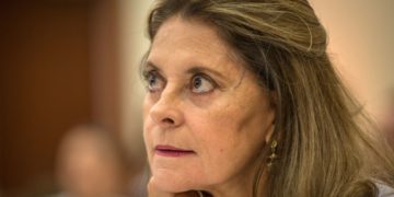 Vicepresidenta colombiana: todos somos responsables de "dictadura" venezolana