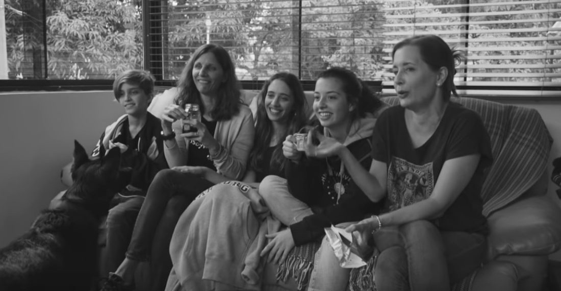 Captura del documental "Imágenes en Casa" de Iván Andrés Simonovis