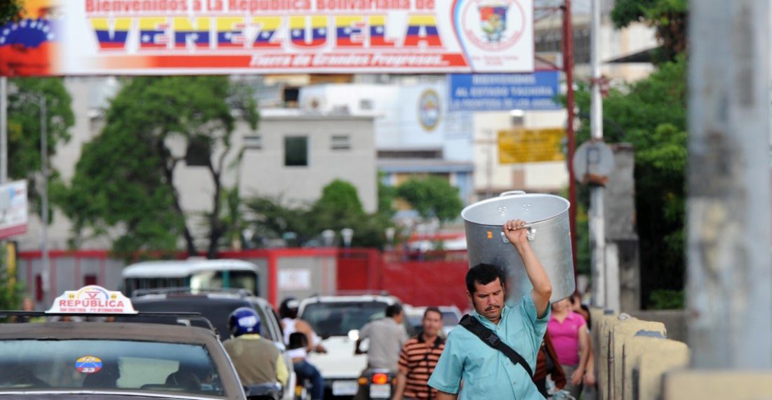 Generated by IJG JPEG Library