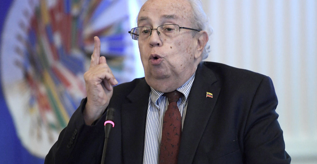 Gustavo Tarre, representante permanente ante la OEA "designado" por el Parlamento de Venezuela. Foto EFE.